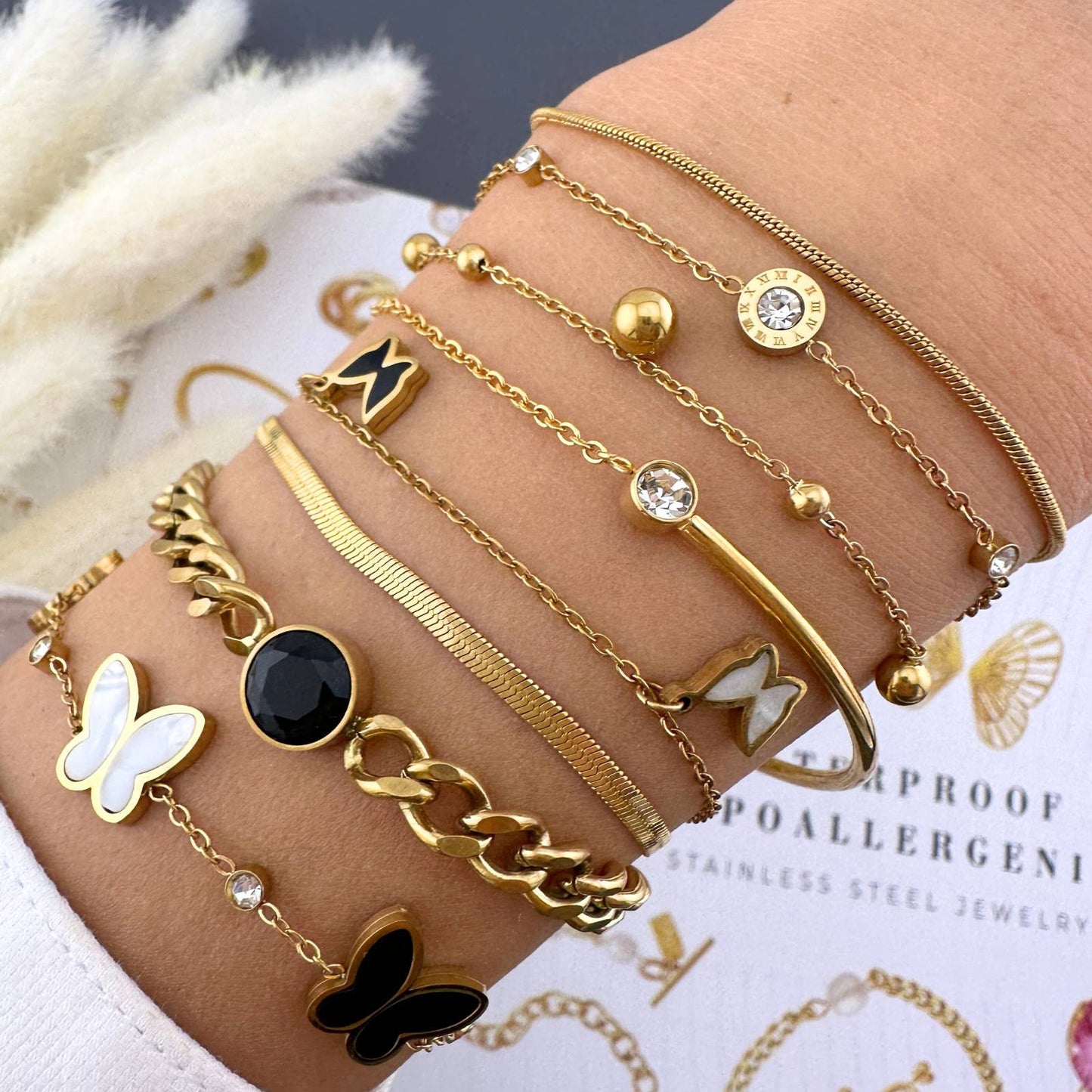 Delikat Armbånd i 18K Gullbelagt Stål