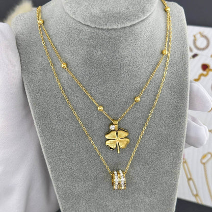 Elegant 18 K gullbelagt halskjede med dobbel ring – moderne og luksuriøst