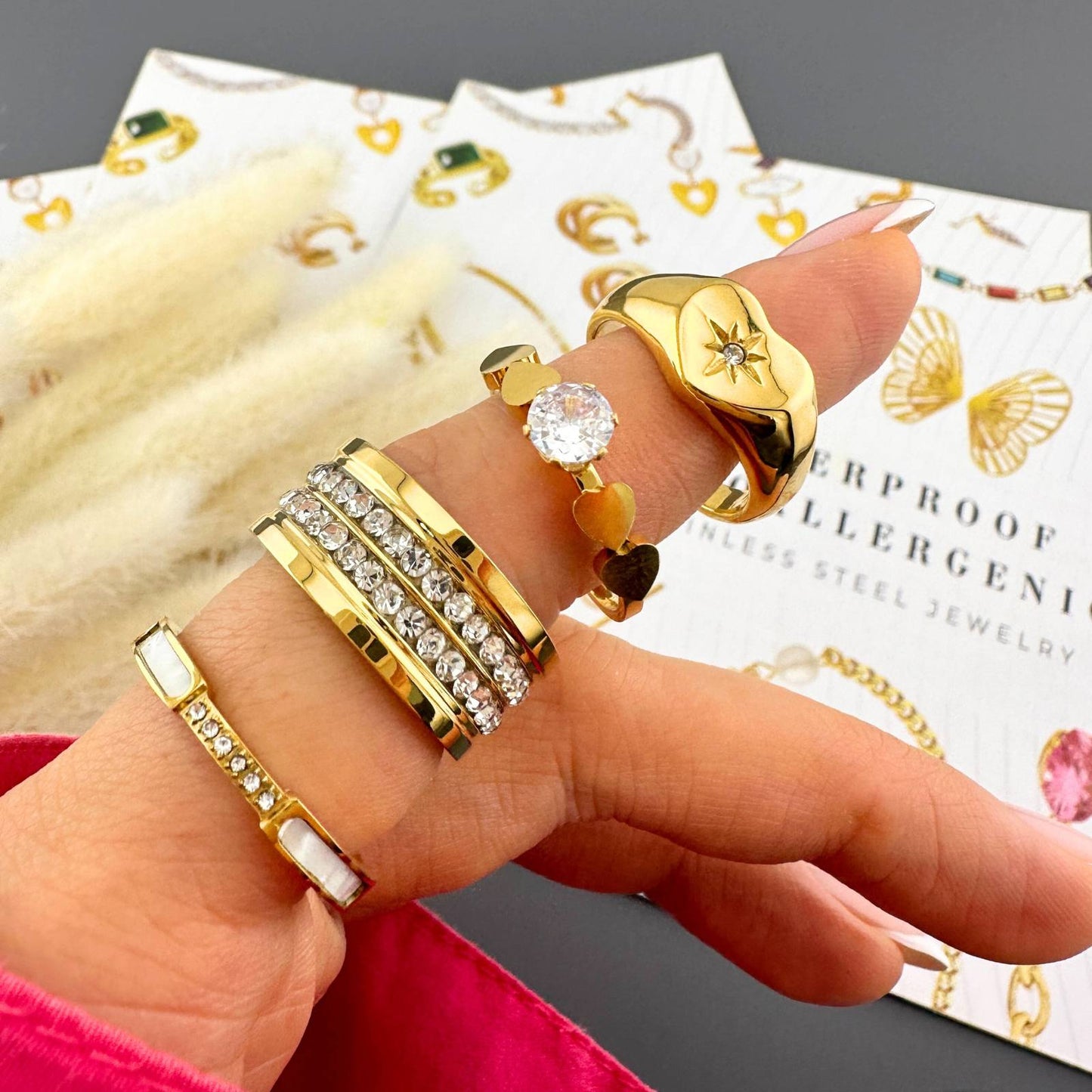 Hearts Ring i 18K gullbelagt stål