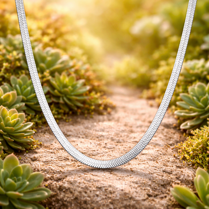 Klassisk Halskjede – Enkel eleganse i sølvtoner