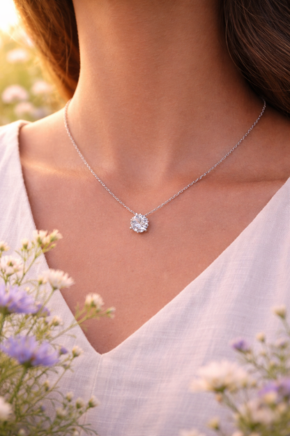 Stilrent zirkoniahalskjede i rustfritt stål